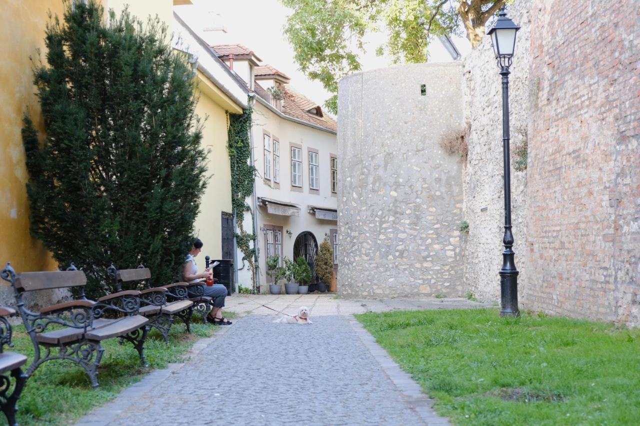 Varfal-Lak Apartman Sopron Luaran gambar